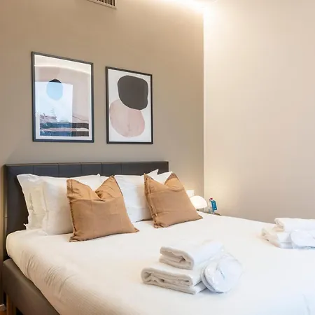 Sweett - Luxury Velasca Apartamento Milán